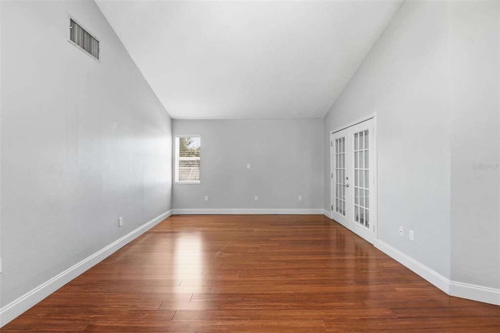 For Sale: $999,300 (4 beds, 3 baths, 1724 Square Feet)