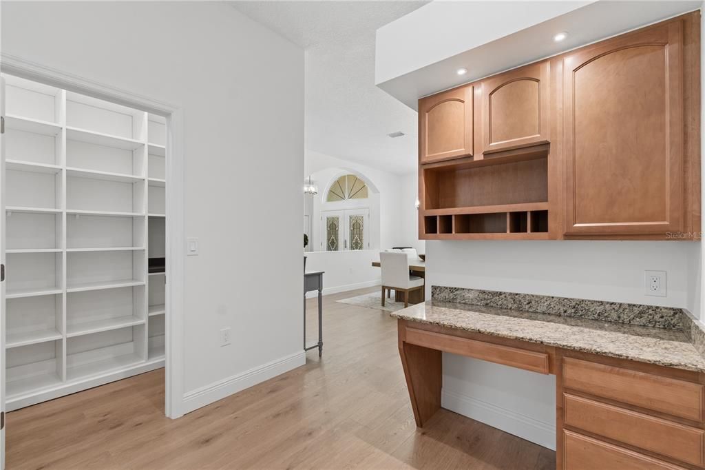 En Venta: $1,100,000 (4 camas, 3 baños, 3259 Pies cuadrados)