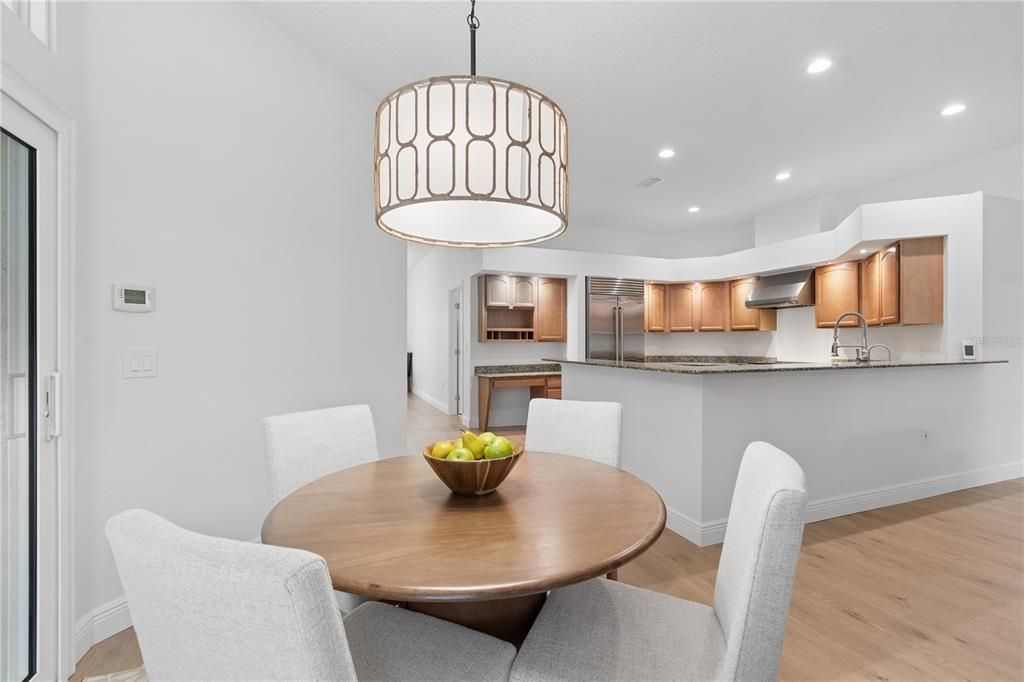 En Venta: $1,100,000 (4 camas, 3 baños, 3259 Pies cuadrados)