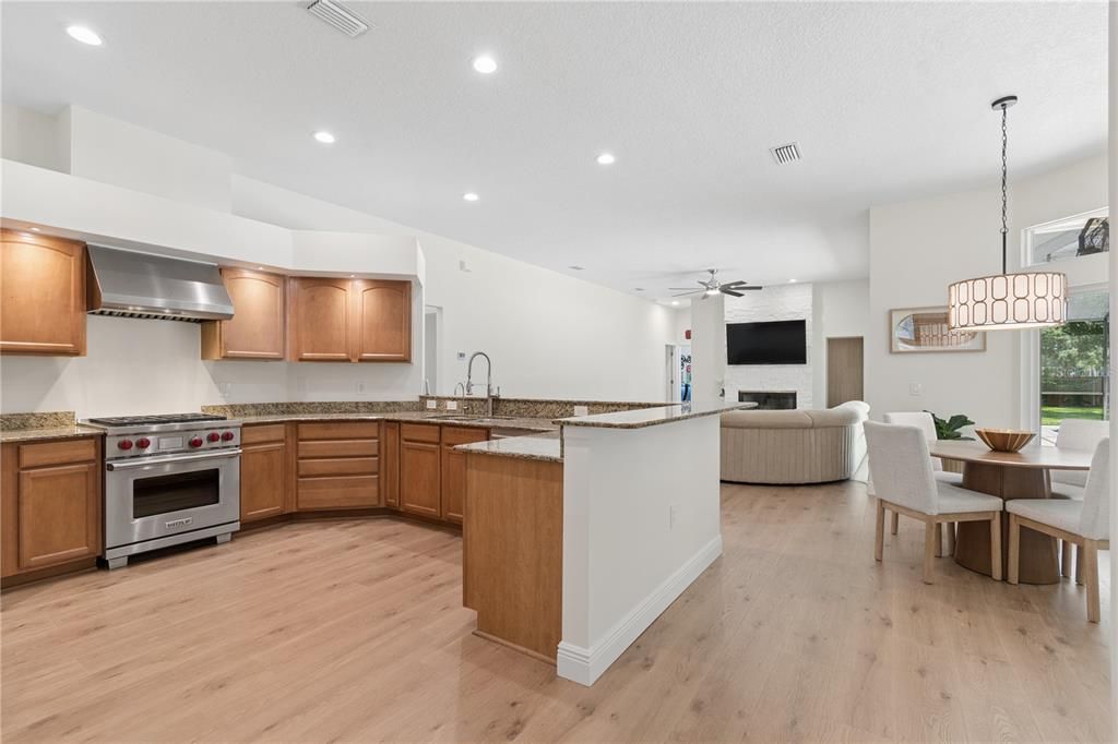 En Venta: $1,100,000 (4 camas, 3 baños, 3259 Pies cuadrados)