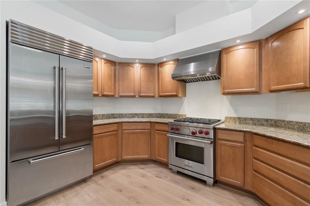En Venta: $1,100,000 (4 camas, 3 baños, 3259 Pies cuadrados)