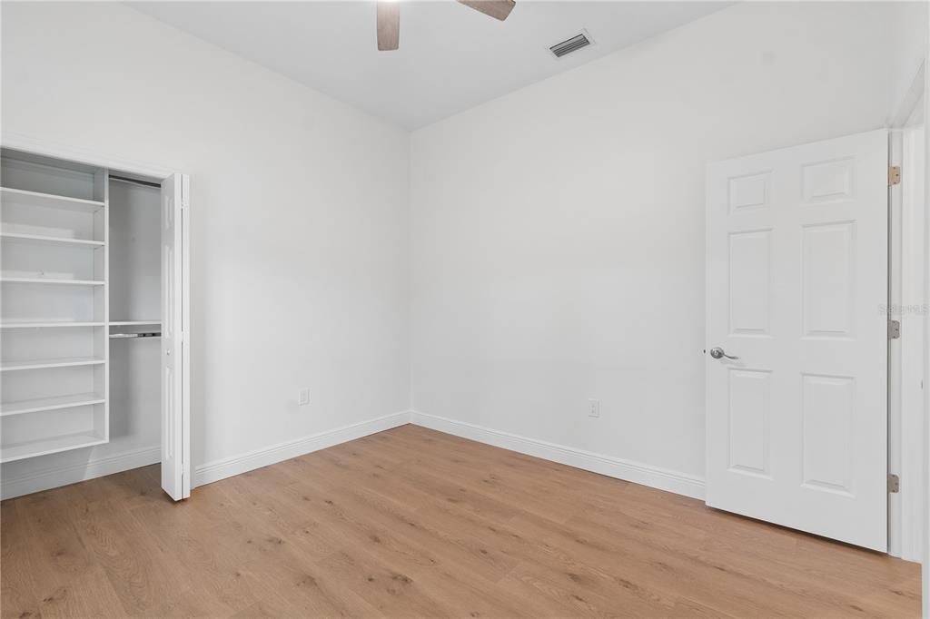 En Venta: $1,100,000 (4 camas, 3 baños, 3259 Pies cuadrados)