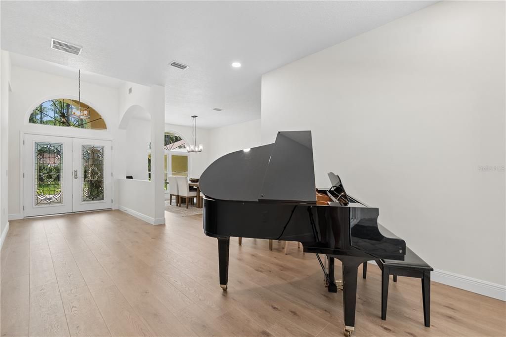 En Venta: $1,100,000 (4 camas, 3 baños, 3259 Pies cuadrados)