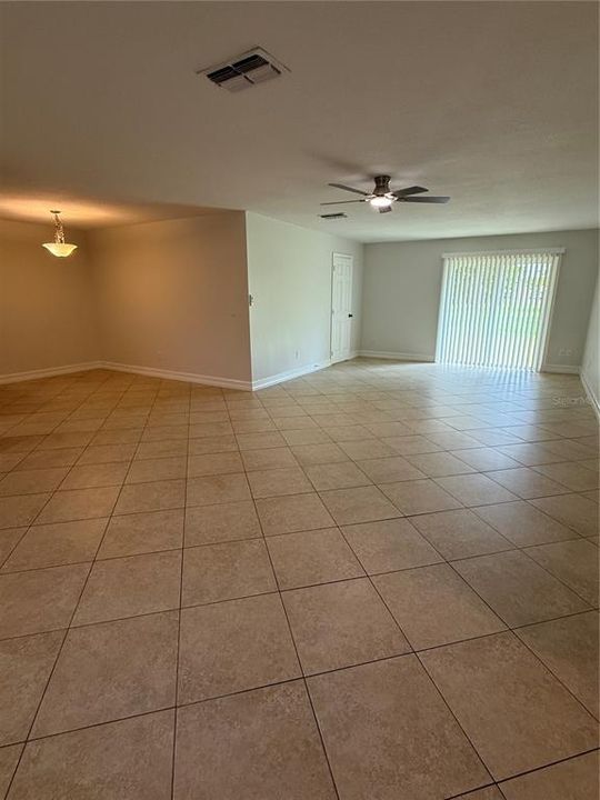 For Rent: $2,200 (3 beds, 2 baths, 1554 Square Feet)