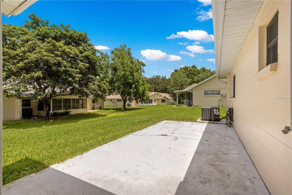 For Sale: $199,900 (2 beds, 2 baths, 1375 Square Feet)