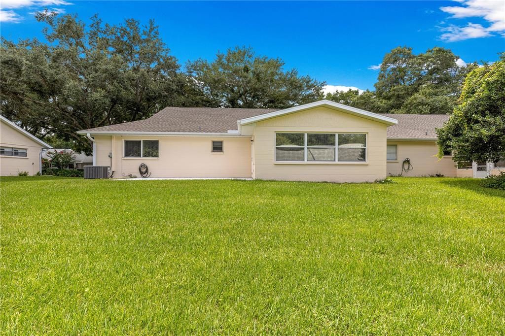 For Sale: $199,900 (2 beds, 2 baths, 1375 Square Feet)