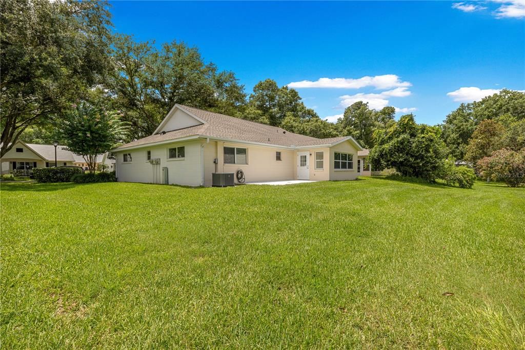 For Sale: $199,900 (2 beds, 2 baths, 1375 Square Feet)