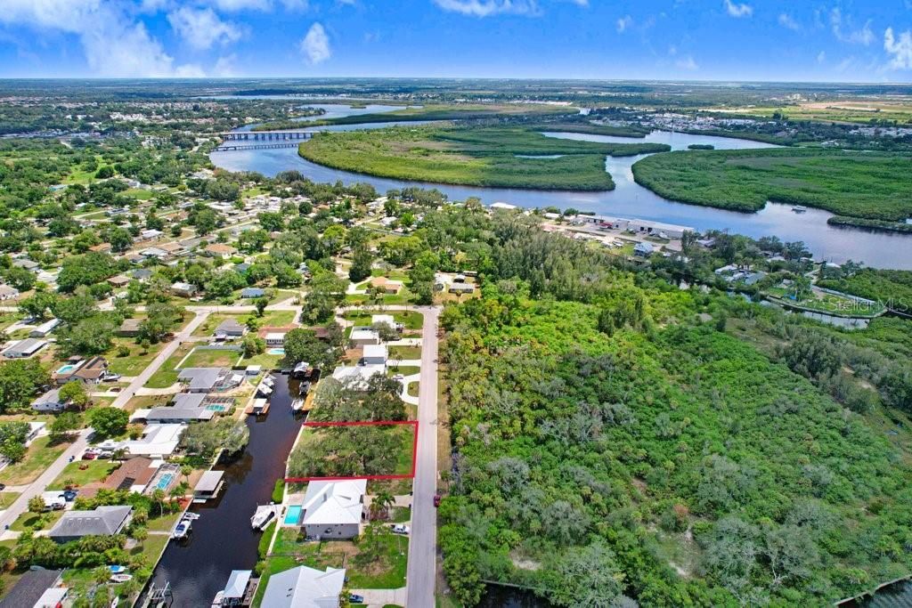 En Venta: $380,000 (0.29 acres)