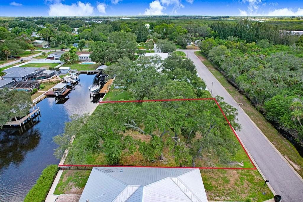 En Venta: $380,000 (0.29 acres)
