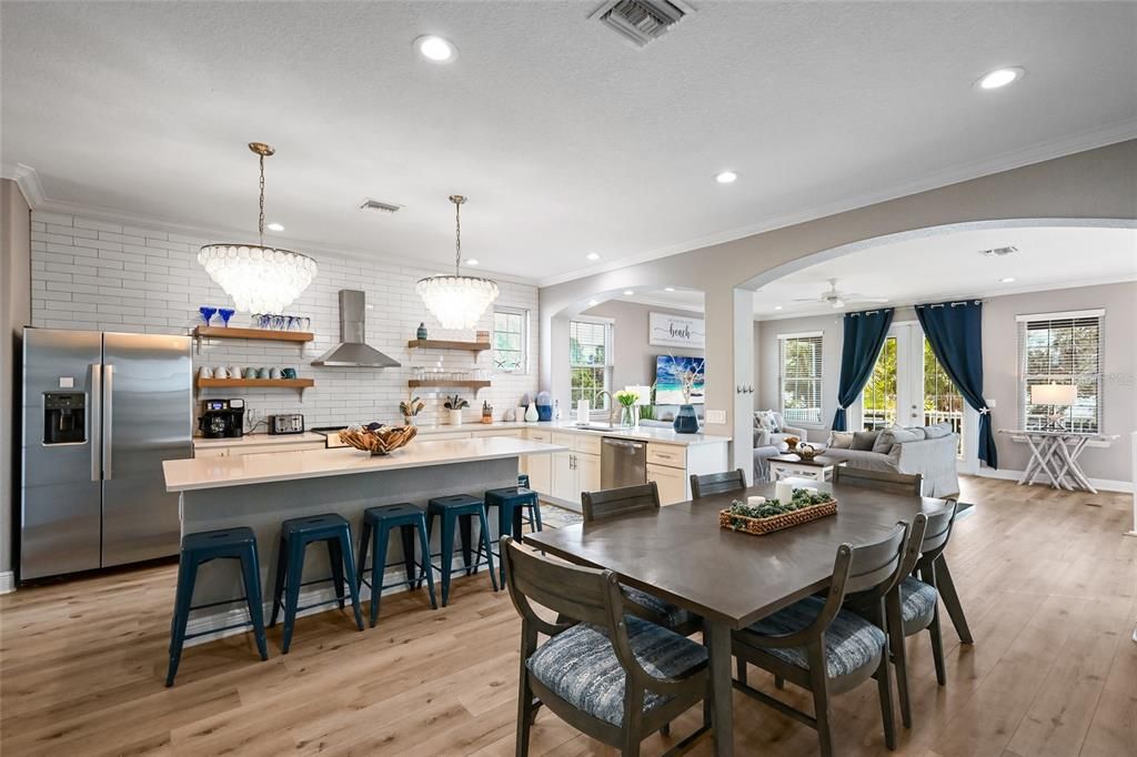 For Sale: $2,985,000 (4 beds, 3 baths, 2567 Square Feet)