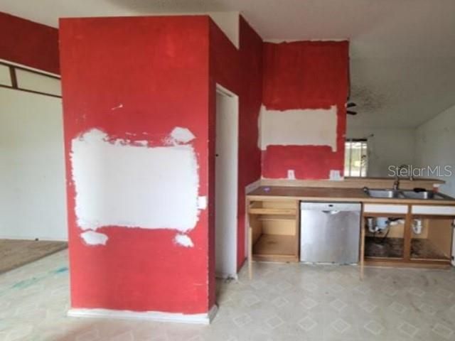 На продажу: $156,000 (3 спален, 2 ванн, 1414 Квадратных фут)