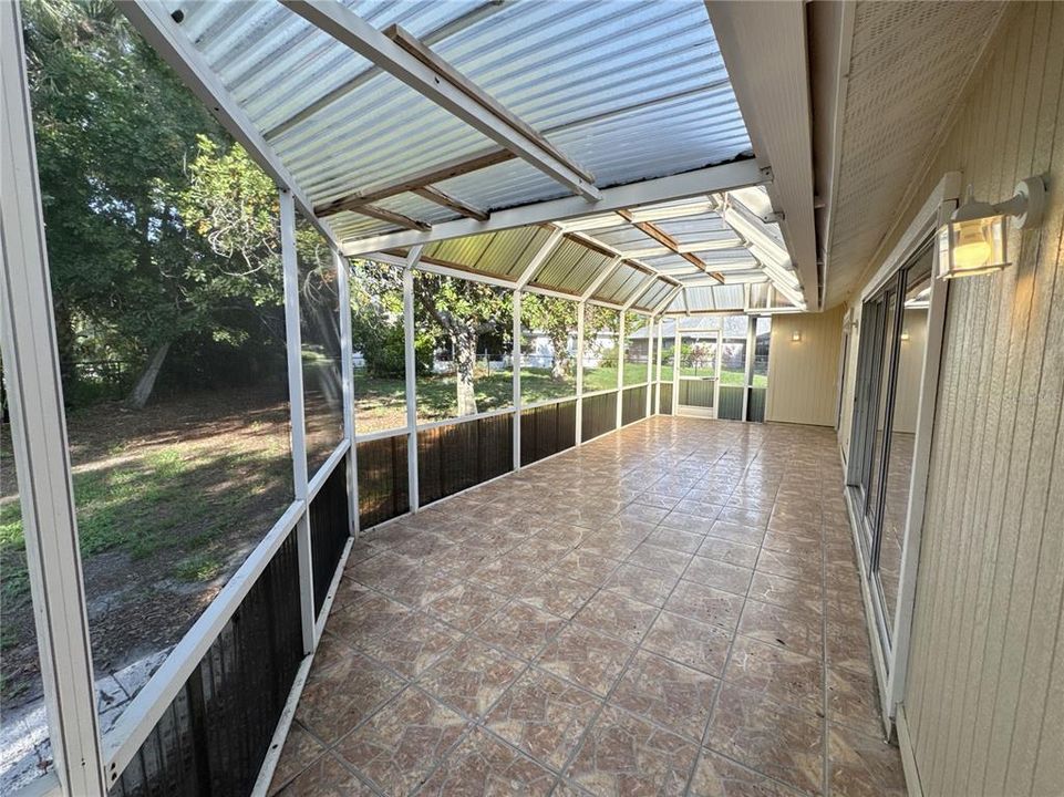 На продажу: $445,000 (4 спален, 2 ванн, 1940 Квадратных фут)