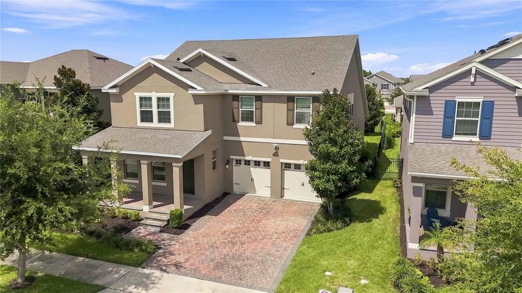 En Venta: $845,000 (4 camas, 3 baños, 3267 Pies cuadrados)