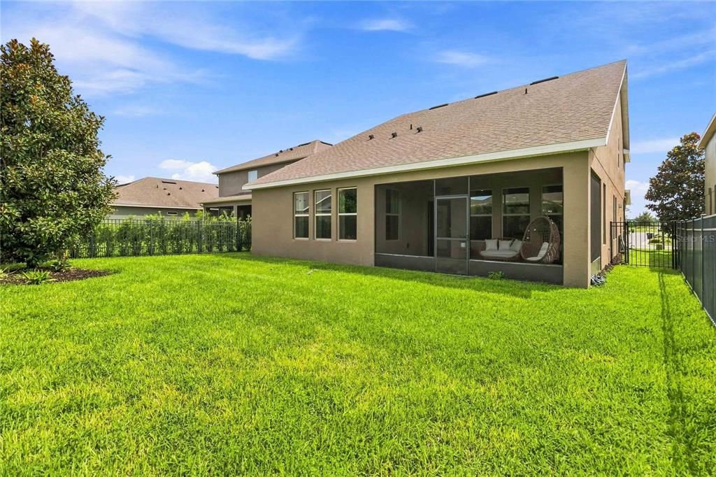 En Venta: $845,000 (4 camas, 3 baños, 3267 Pies cuadrados)