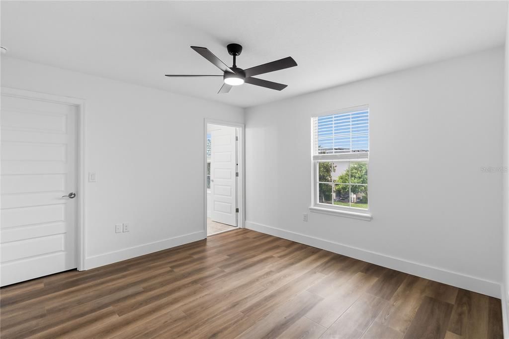En Venta: $845,000 (4 camas, 3 baños, 3267 Pies cuadrados)