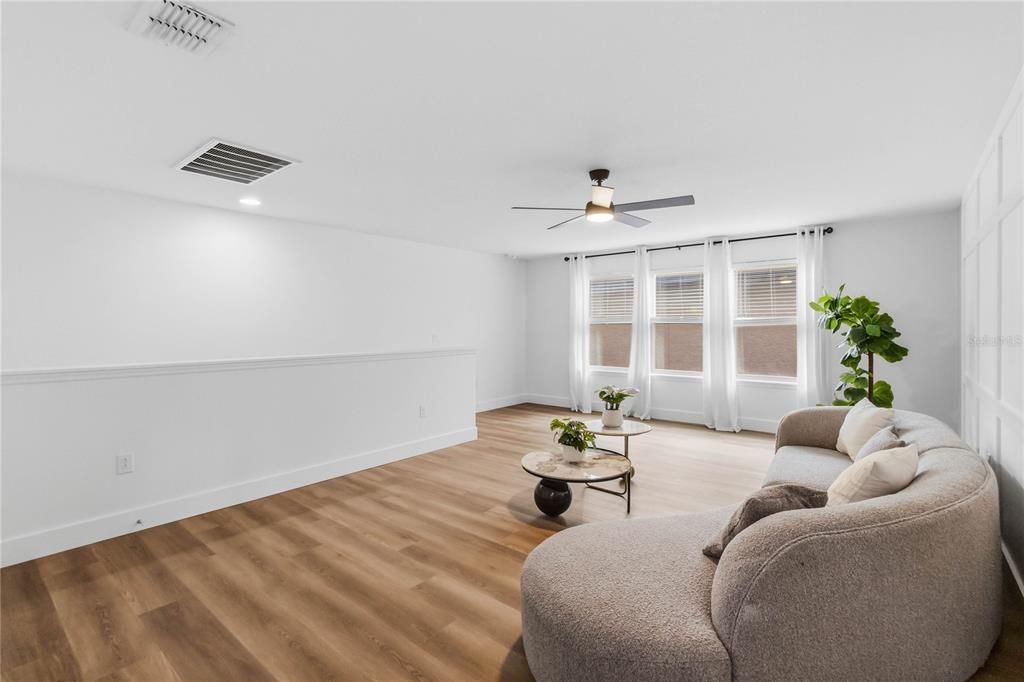 En Venta: $845,000 (4 camas, 3 baños, 3267 Pies cuadrados)