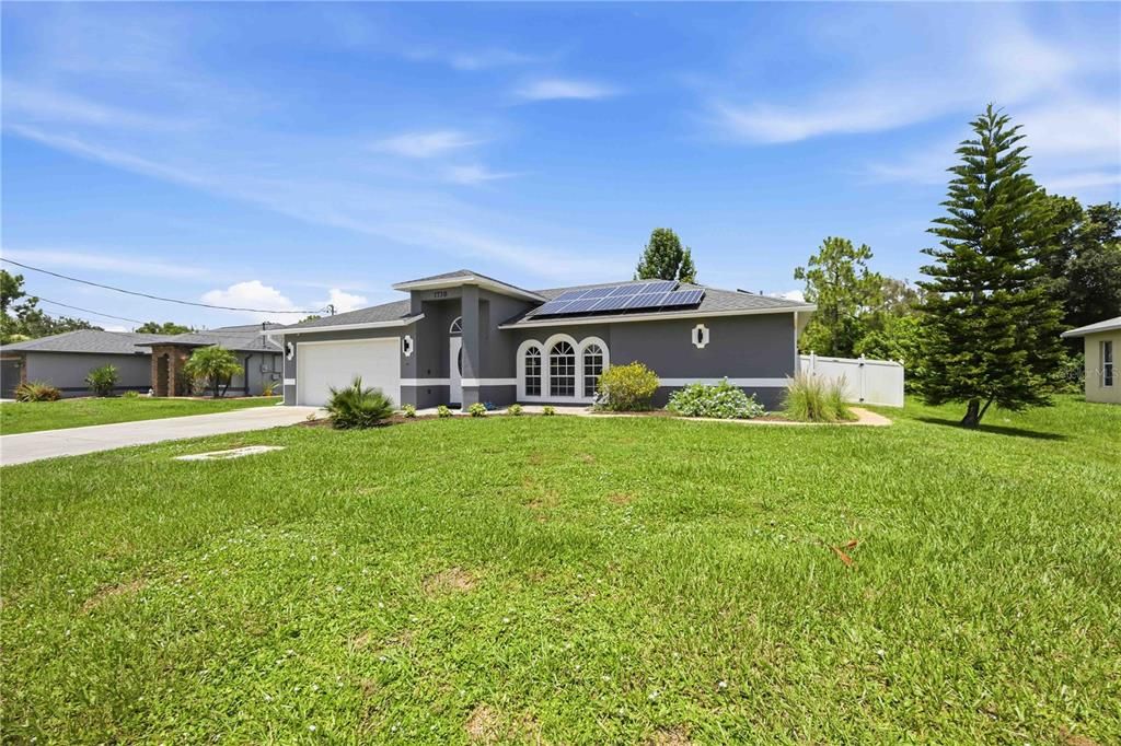 Active With Contract: $395,000 (3 beds, 2 baths, 1559 Square Feet)