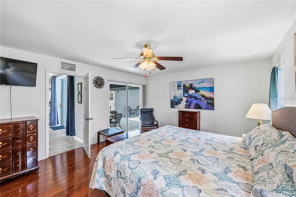 Active With Contract: $395,000 (3 beds, 2 baths, 1559 Square Feet)