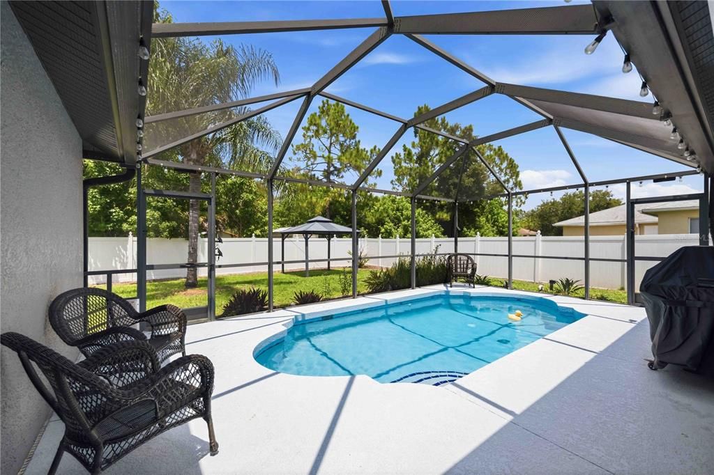 Active With Contract: $395,000 (3 beds, 2 baths, 1559 Square Feet)