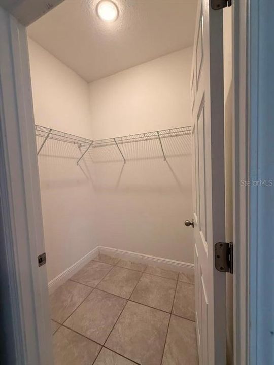 В аренду: $1,850 (4 спален, 2 ванн, 1580 Квадратных фут)
