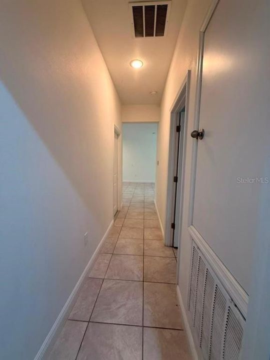 В аренду: $1,850 (4 спален, 2 ванн, 1580 Квадратных фут)