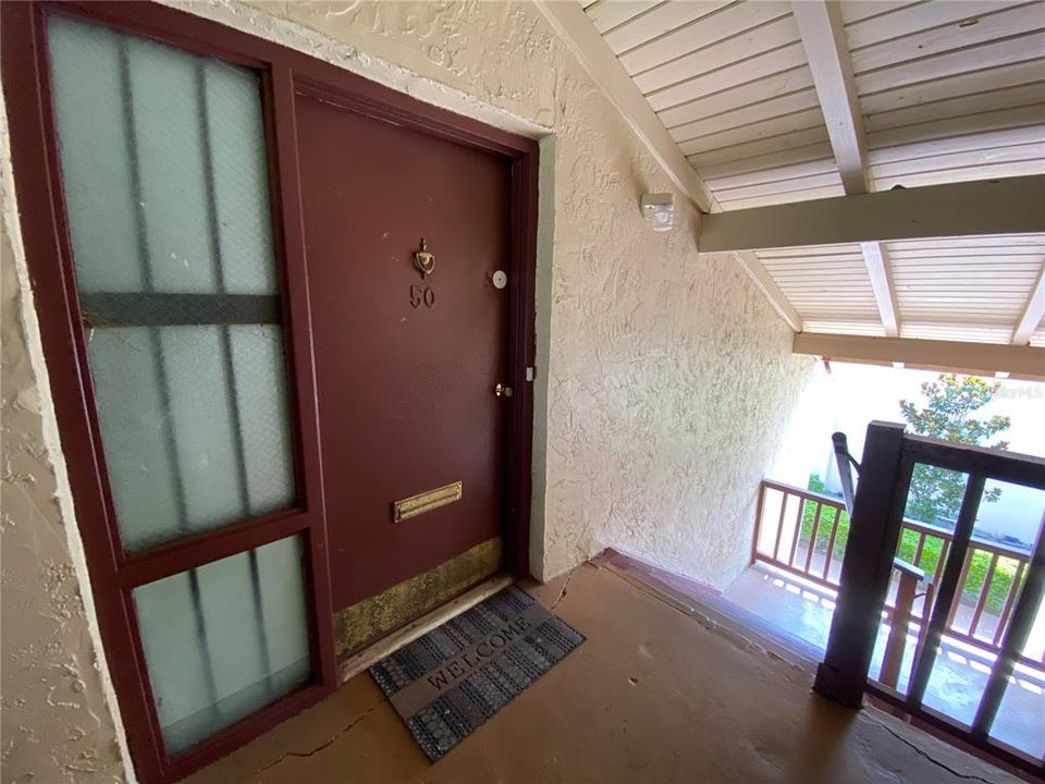 For Rent: $1,195 (1 beds, 1 baths, 710 Square Feet)