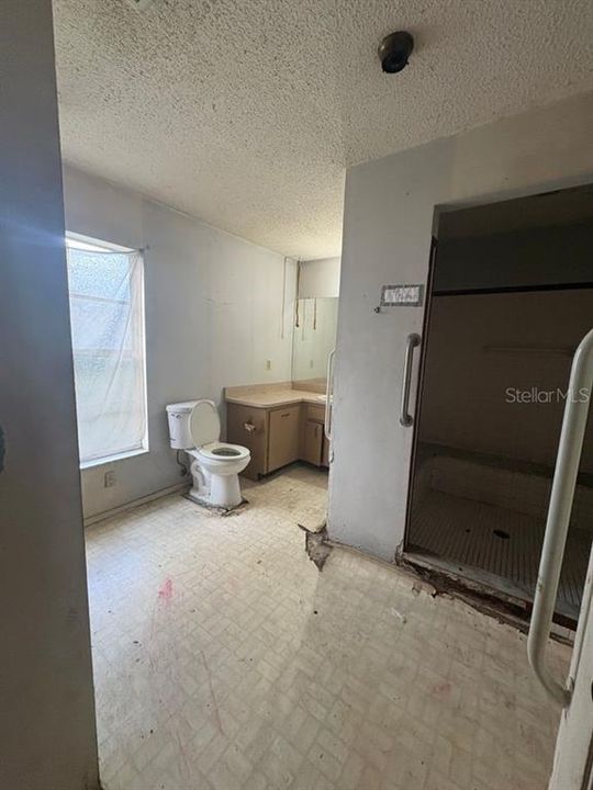 En Venta: $215,000 (2 camas, 1 baños, 1320 Pies cuadrados)