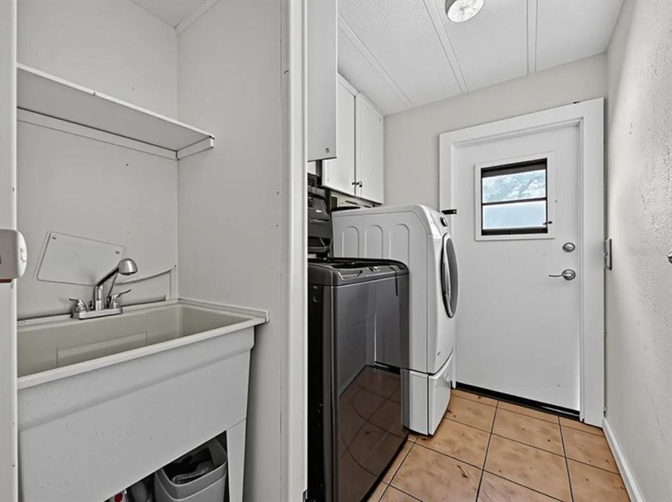 En Venta: $850,000 (6 camas, 3 baños, 2376 Pies cuadrados)