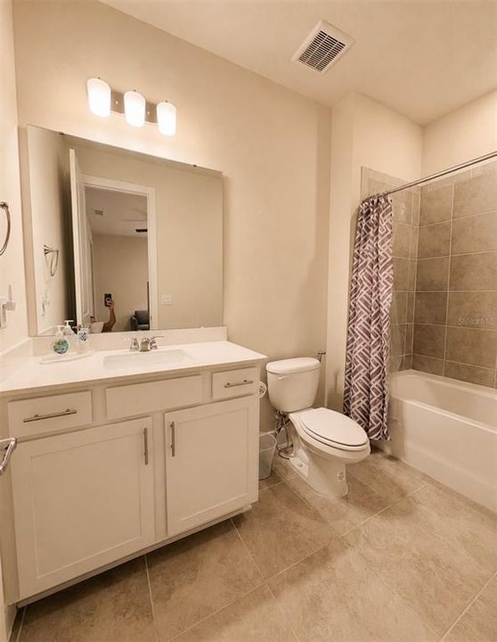 For Rent: $1,500 (1 beds, 1 baths, 350 Square Feet)