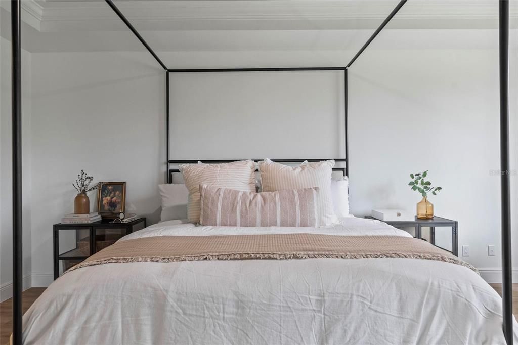 For Sale: $799,000 (3 beds, 2 baths, 2167 Square Feet)