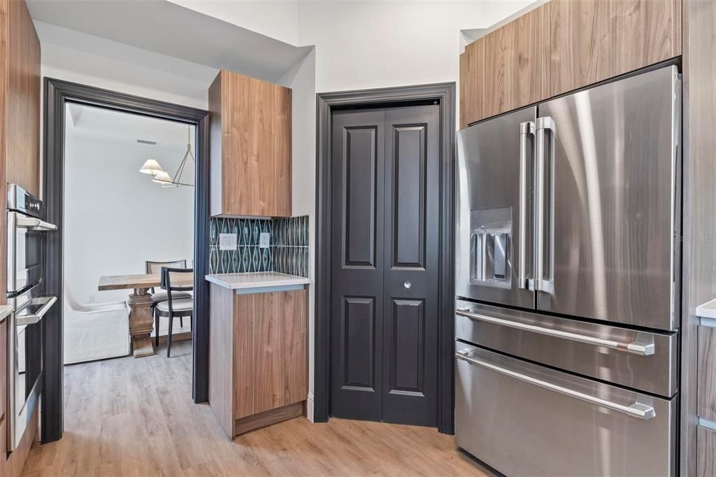 For Sale: $799,000 (3 beds, 2 baths, 2167 Square Feet)