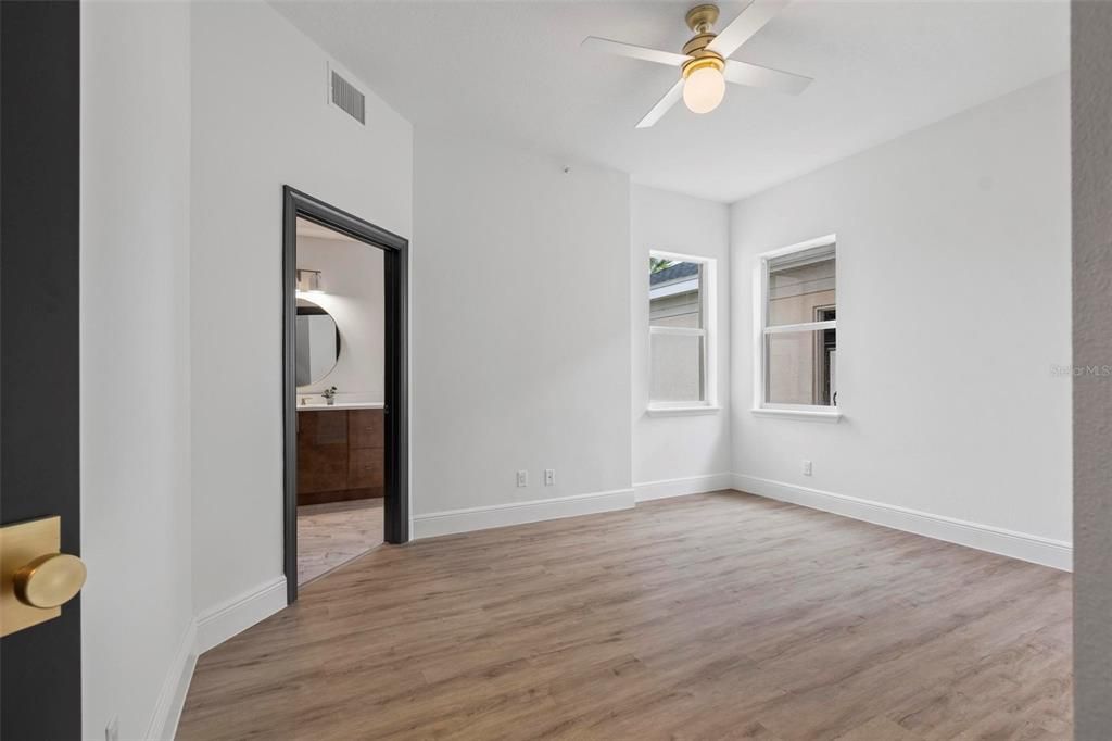 For Sale: $799,000 (3 beds, 2 baths, 2167 Square Feet)