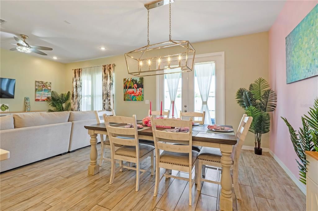 En Venta: $545,000 (5 camas, 3 baños, 2804 Pies cuadrados)