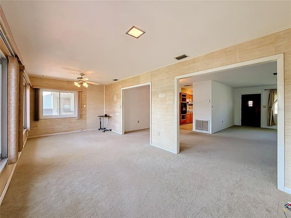 For Sale: $459,900 (3 beds, 2 baths, 1532 Square Feet)