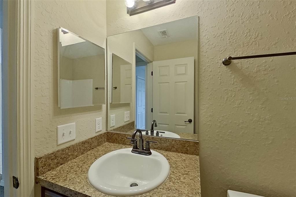 В аренду: $1,895 (3 спален, 2 ванн, 1311 Квадратных фут)