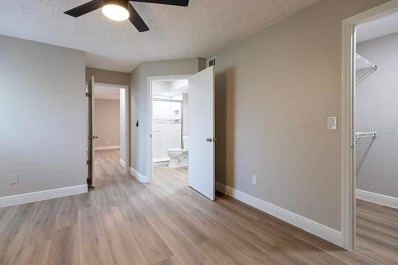 В аренду: $1,800 (2 спален, 2 ванн, 1054 Квадратных фут)