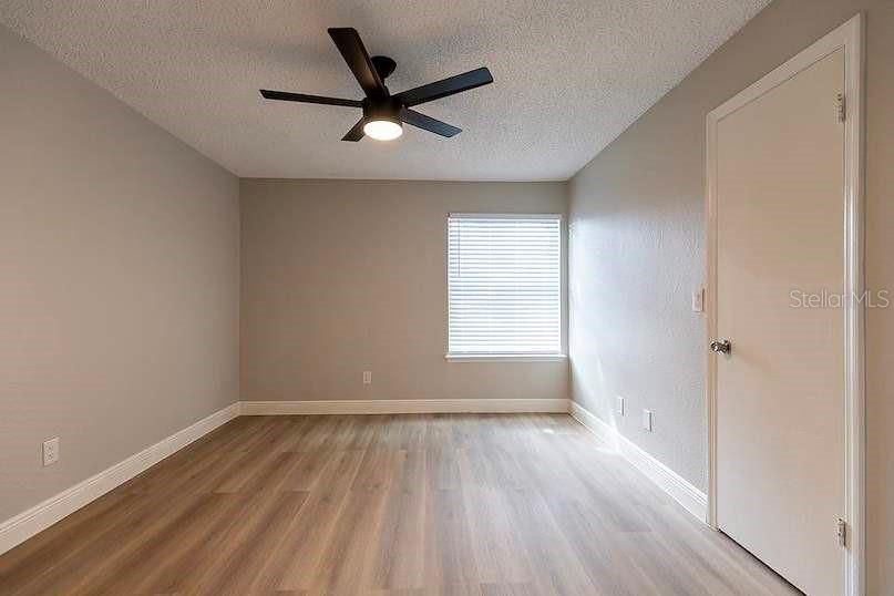 В аренду: $1,800 (2 спален, 2 ванн, 1054 Квадратных фут)