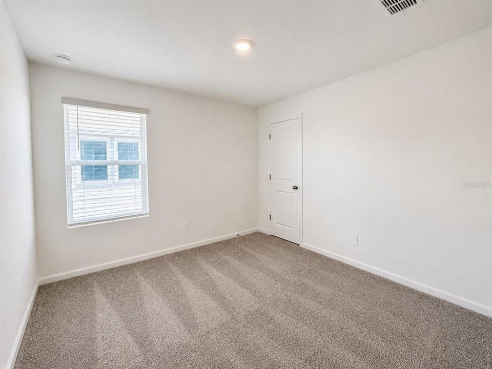 В аренду: $3,000 (4 спален, 2 ванн, 2081 Квадратных фут)
