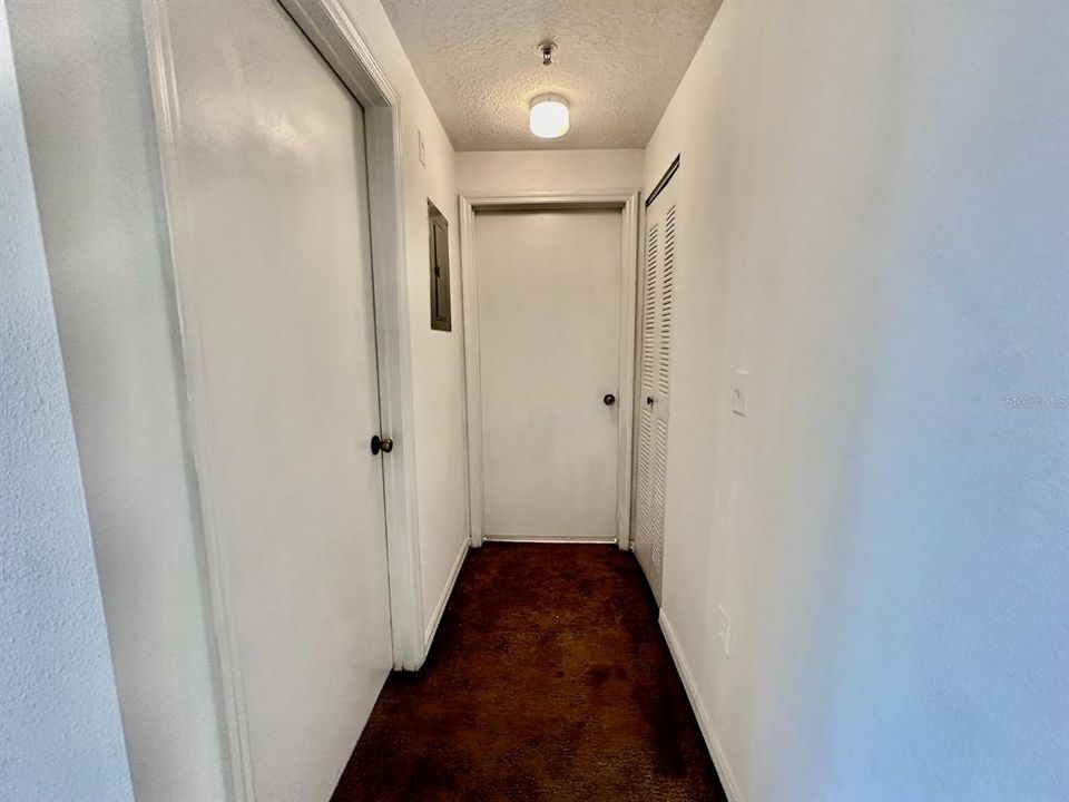 For Rent: $1,180 (1 beds, 1 baths, 709 Square Feet)