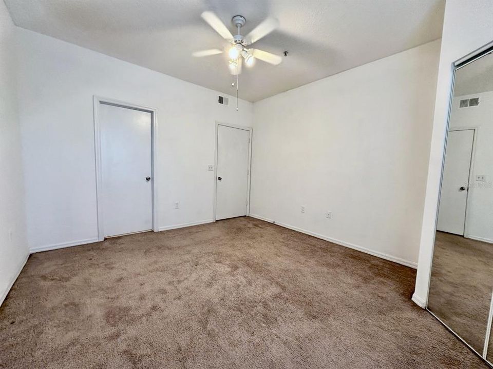 For Rent: $1,180 (1 beds, 1 baths, 709 Square Feet)