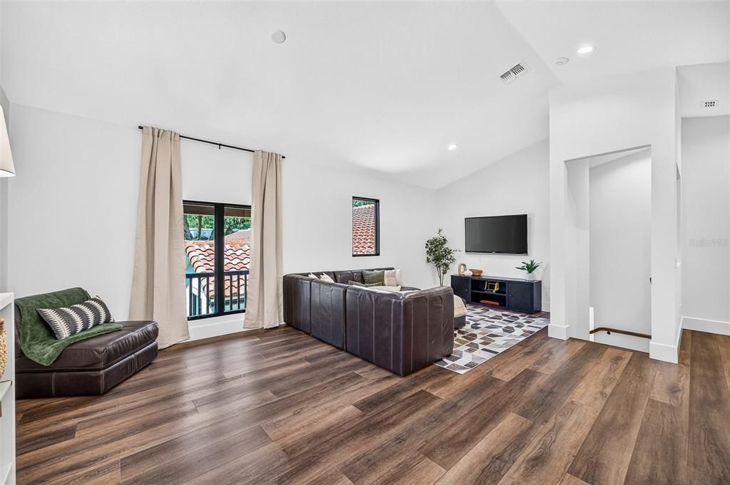 En Venta: $4,750,000 (5 camas, 4 baños, 4542 Pies cuadrados)
