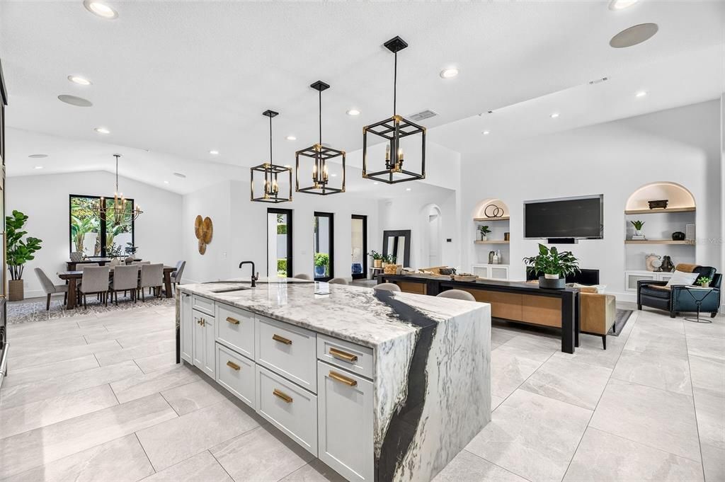 En Venta: $4,750,000 (5 camas, 4 baños, 4542 Pies cuadrados)