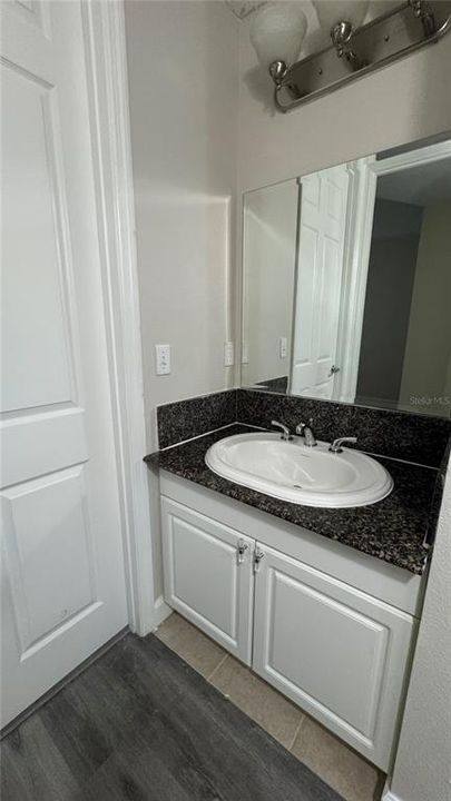 В аренду: $2,250 (3 спален, 2 ванн, 1408 Квадратных фут)