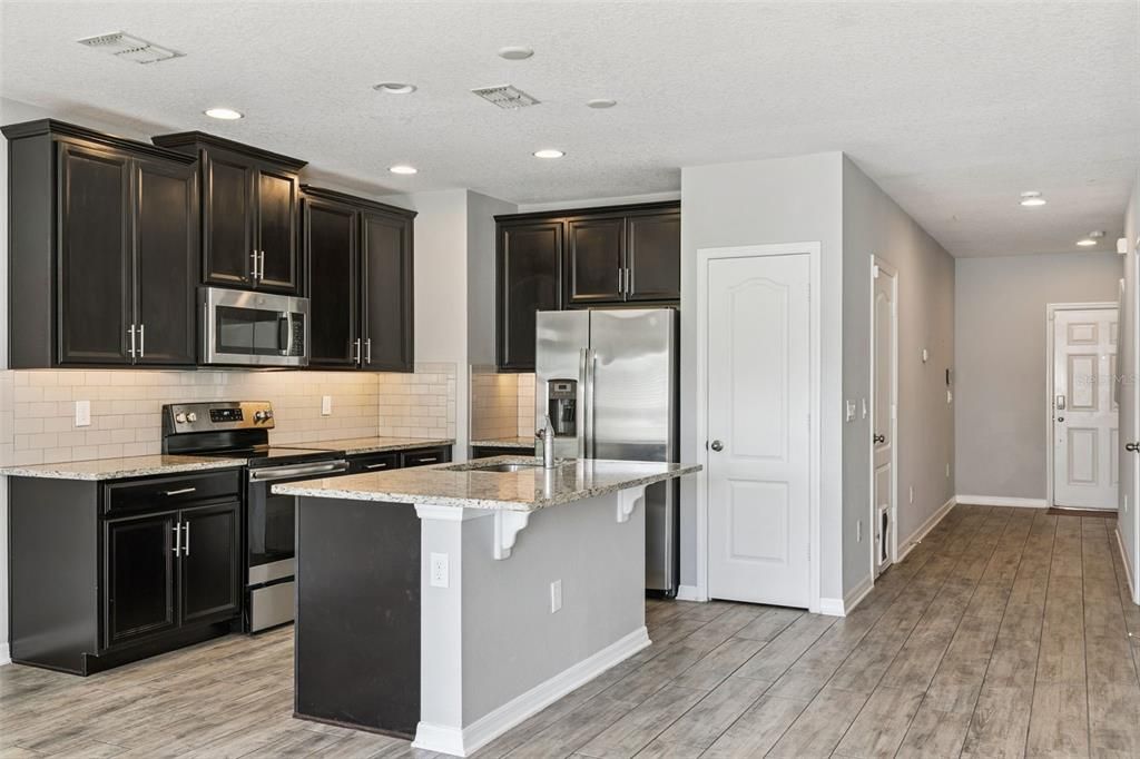 For Rent: $2,600 (3 beds, 2 baths, 1451 Square Feet)