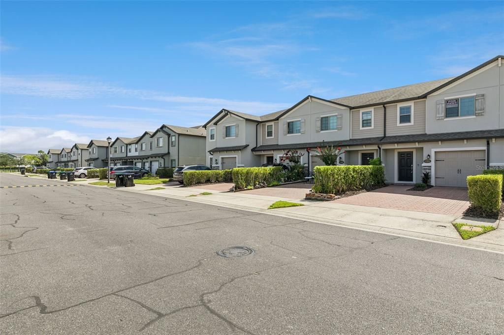 For Rent: $2,600 (3 beds, 2 baths, 1451 Square Feet)