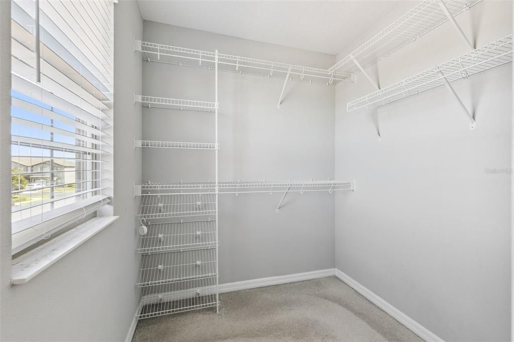 For Rent: $2,600 (3 beds, 2 baths, 1451 Square Feet)