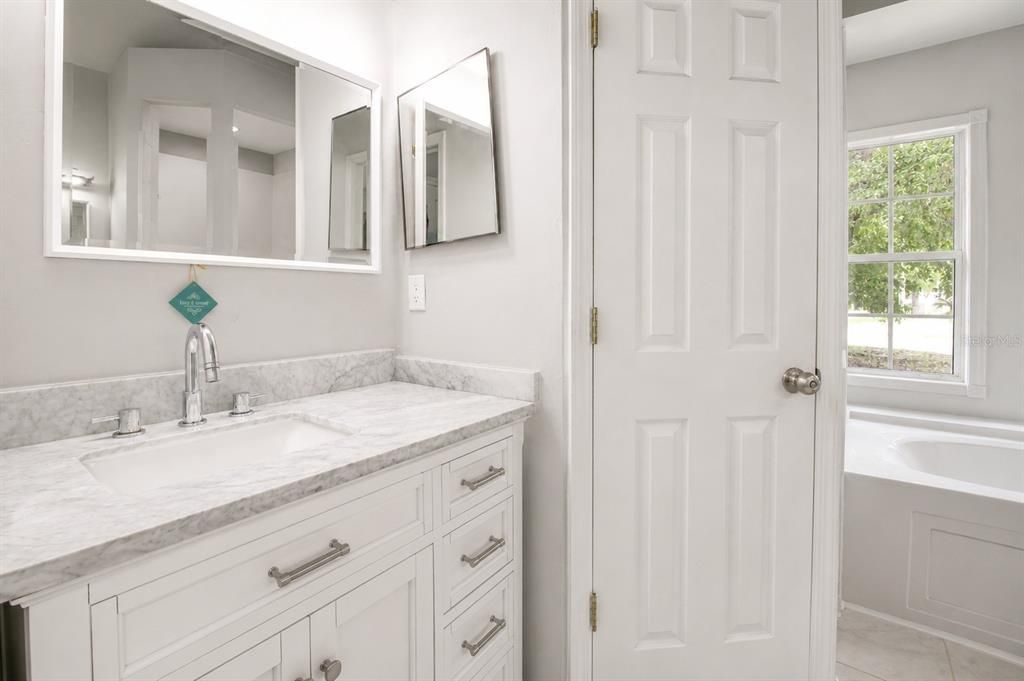 For Sale: $540,000 (5 beds, 3 baths, 2450 Square Feet)