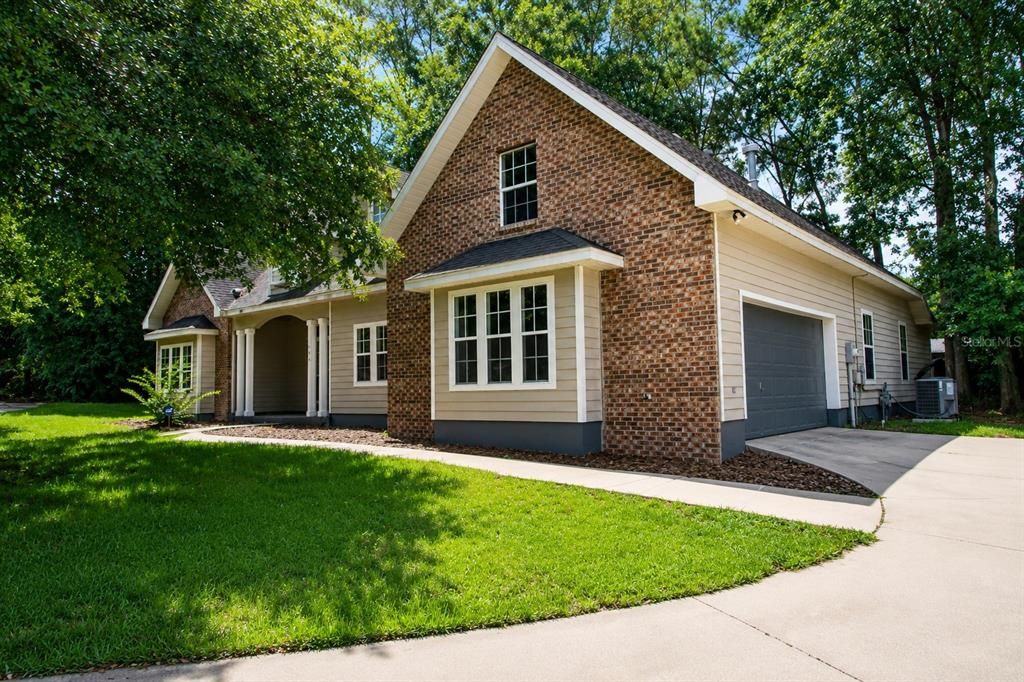 For Sale: $540,000 (5 beds, 3 baths, 2450 Square Feet)