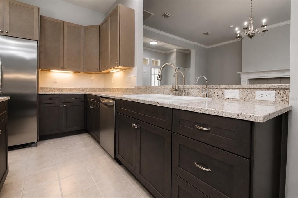 For Sale: $540,000 (5 beds, 3 baths, 2450 Square Feet)