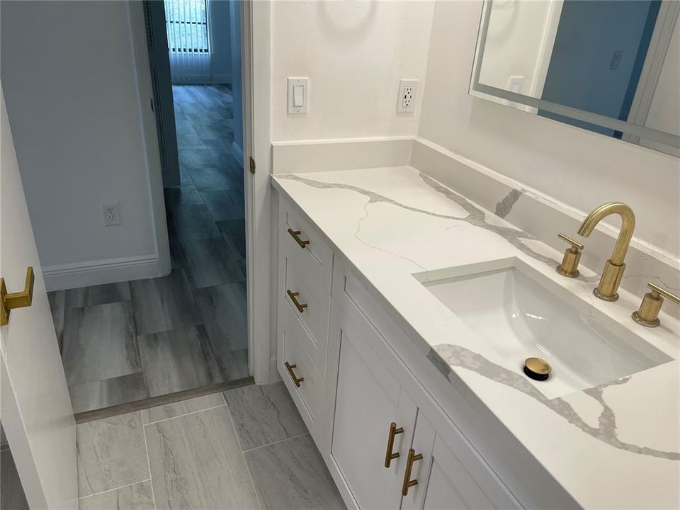 For Rent: $2,100 (2 beds, 2 baths, 1200 Square Feet)